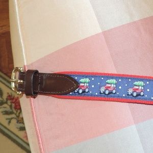Vineyard Vines Holiday themed belt 30" waist